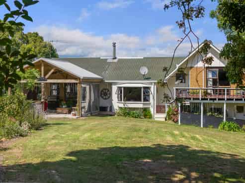 2 Stokes Road, Katikati