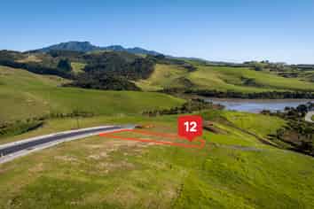 12 Rerekahu Street, Raglan