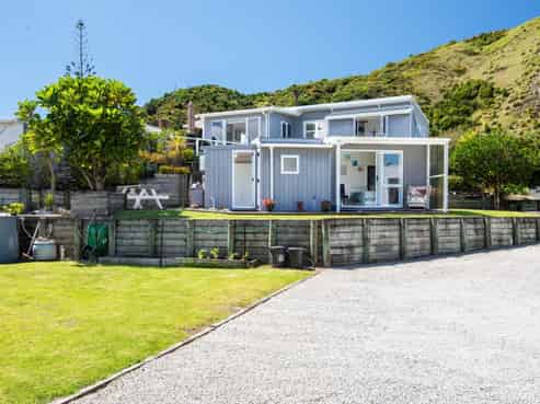 22 Kuku Avenue, Mahia