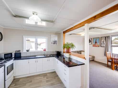 25 Flanders Avenue, Onekawa