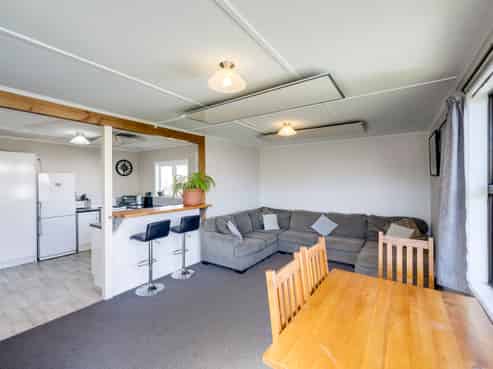 25 Flanders Avenue, Onekawa