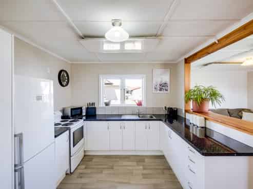 25 Flanders Avenue, Onekawa