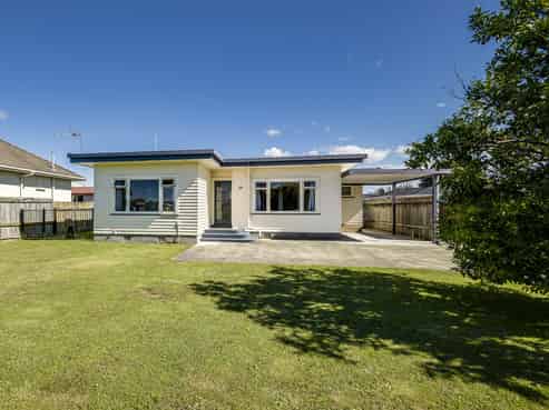 25 Flanders Avenue, Onekawa