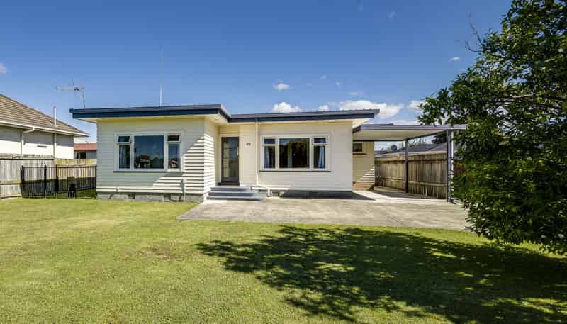 25 Flanders Avenue, Onekawa