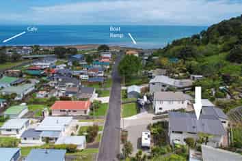 25 Trotter Ave, Waiomu