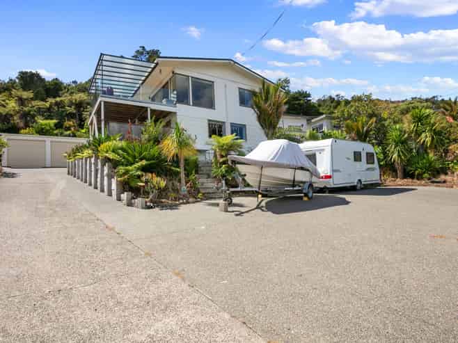25 Trotter Ave, Waiomu