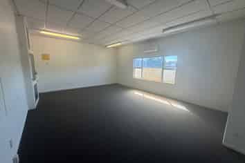 Level 1 Office – The Spot to Be!