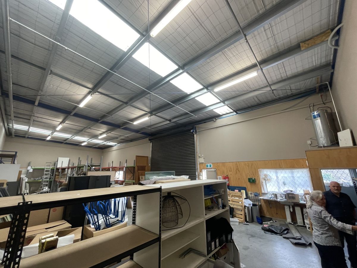 194sqm of Pure Warehouse | AVAILABLE NOW - Widok 3