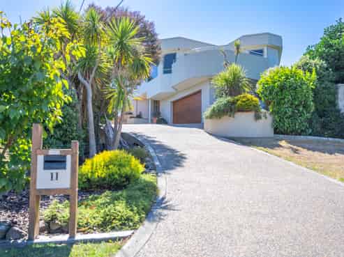 11 Webber Street, Paraparaumu Beach
