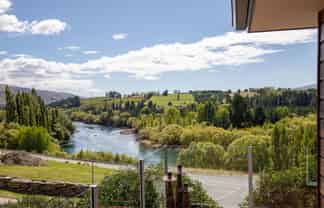 9 Selkirk Place, Roxburgh