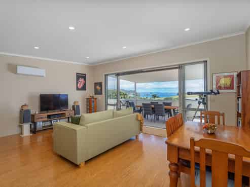 10 Otama Beach Road, Opito Bay