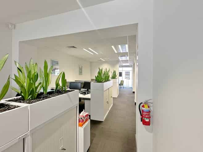 HIGH PROFILE RETAIL SPACE IN TAKAPUNA
