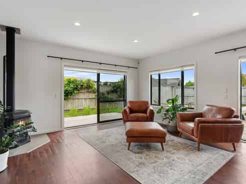 8 Ernest Kemp Rise, Wharewaka