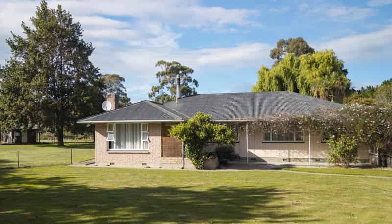 1224 Omihi Road, Omihi