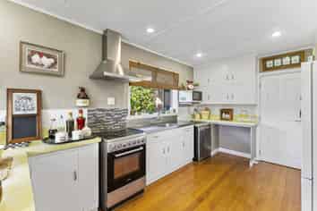 1224 Omihi Road, Omihi