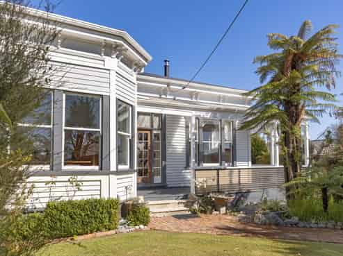 110 Peel Street, Westport