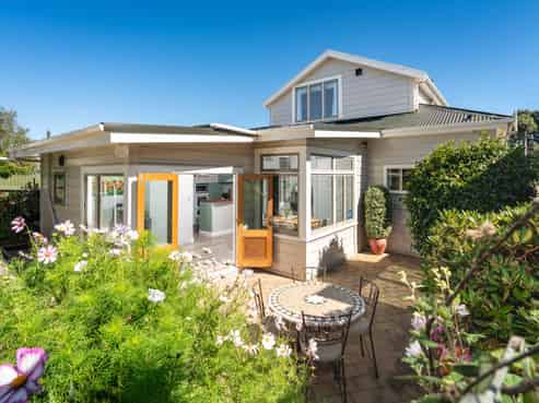 13 West Road, Northland