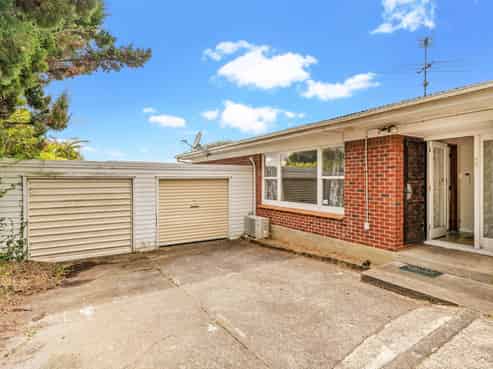 1/81 and 2/8 Christmas Road, Manurewa