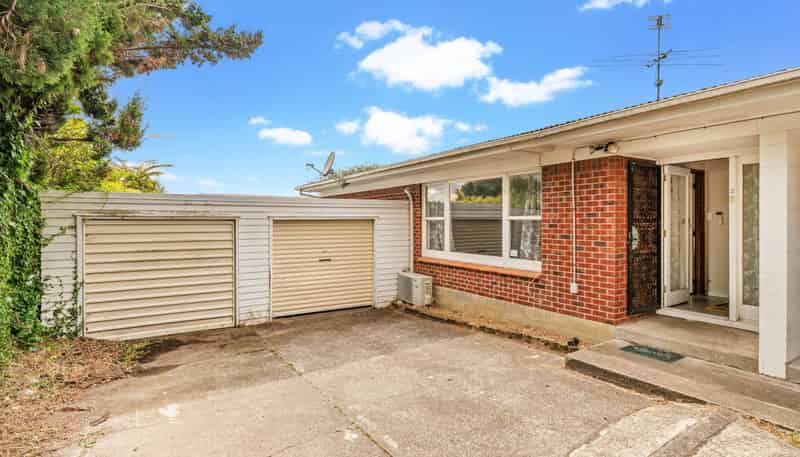 2/81 Christmas Road, Manurewa