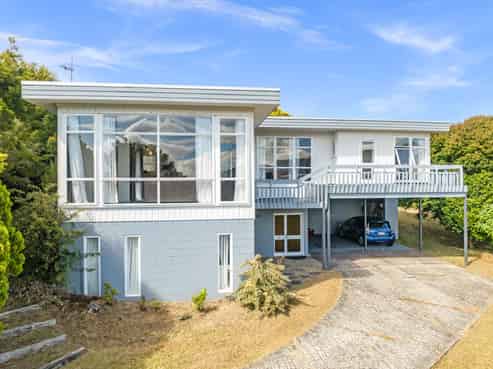 24 Mountain Road, Morningside