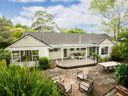 210 Old West Road, Turitea