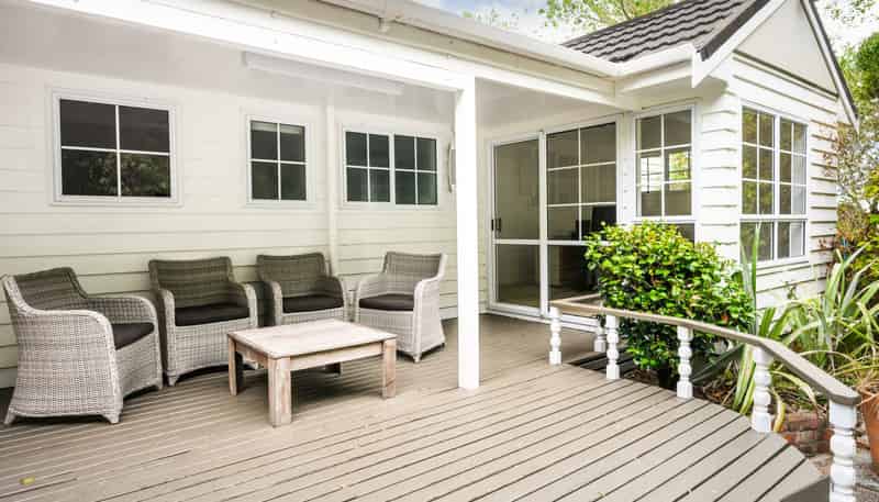 210 Old West Road, Turitea