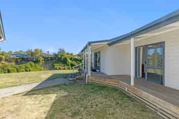 8 Key Crescent, Seddon