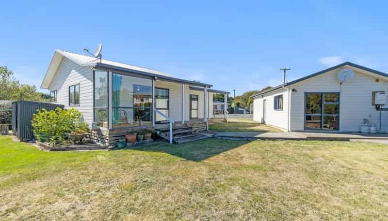 8 Key Crescent, Seddon
