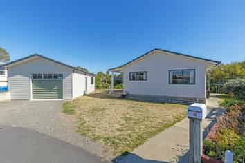 8 Key Crescent, Seddon