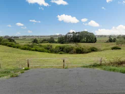  Eyre Road, Ngahinapouri