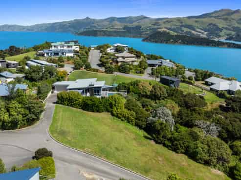 4 Ribbonwood Lane, Duvauchelle