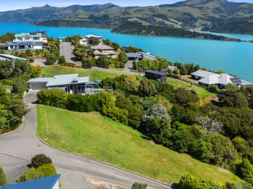 4 Ribbonwood Lane, Duvauchelle