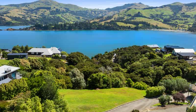 4 Ribbonwood Lane, Duvauchelle