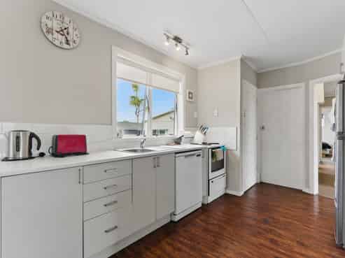 28 Miro Street, Castlecliff