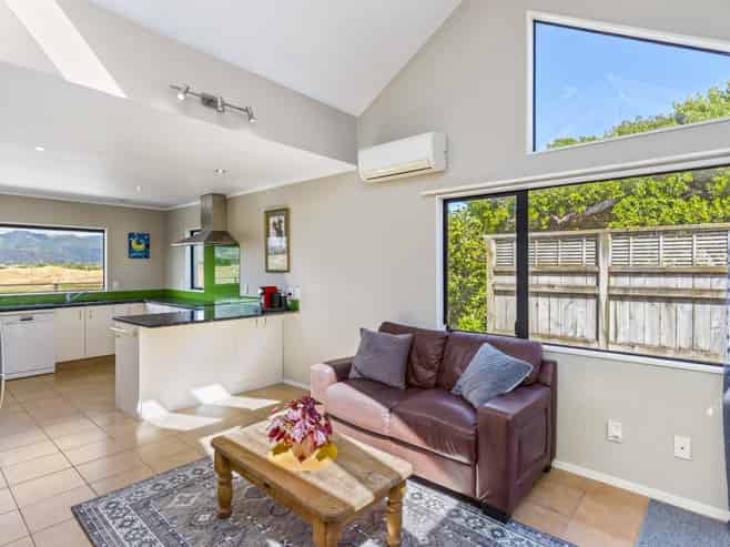 55A Golf Road, Paraparaumu Beach