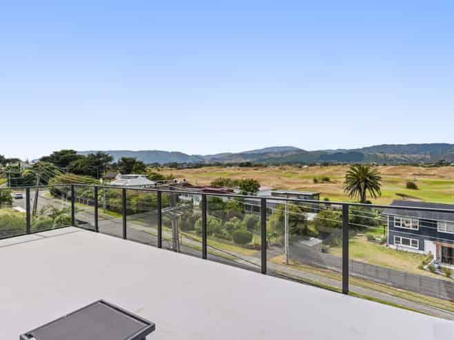 55A Golf Road, Paraparaumu Beach