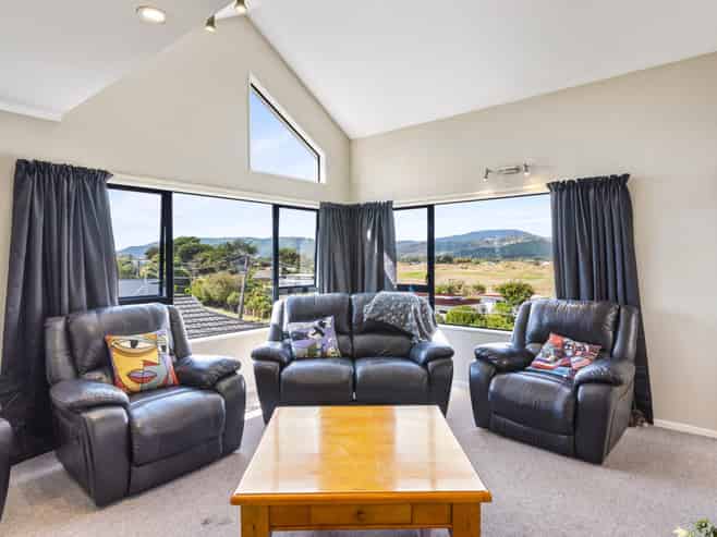 55A Golf Road, Paraparaumu Beach