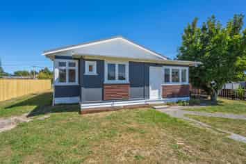 54 Dunstan Street, Otaki