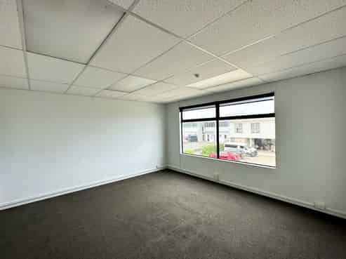 150 sqm office - Huapai  For Lease