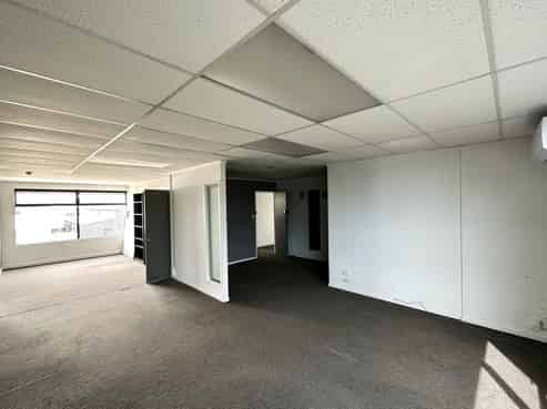 150 sqm office - Huapai  For Lease