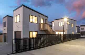 4 Greenbrier Street, Westgate