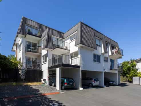 3/24A Hamilton Road, Herne Bay