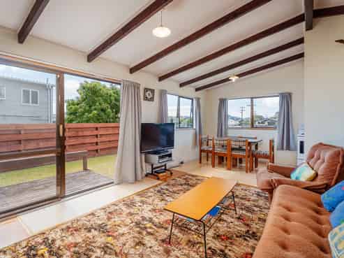3 Rees Avenue, Cooks Beach
