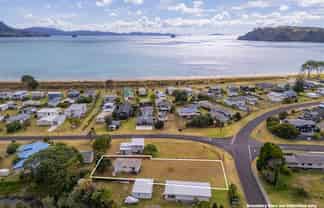 3 Rees Avenue, Cooks Beach