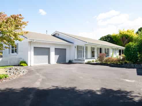 27 Samuel Place, Queenwood