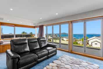 11 Katui Street, Castor Bay
