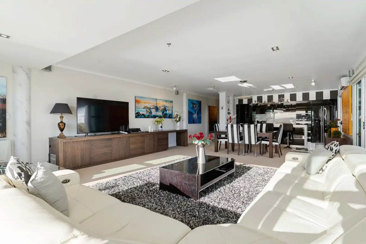 Apartment in Auckland Central - More