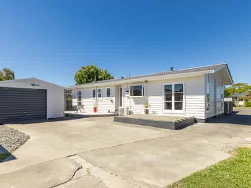 115 Harold Holt Avenue, Pirimai