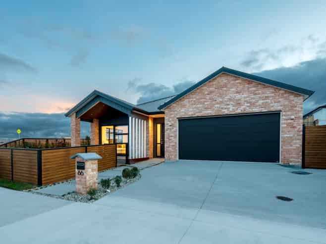 66 Tipu Crescent, Milldale