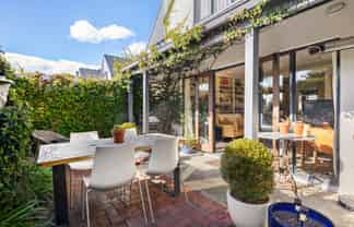 8/14 Harriett Street, Thorndon